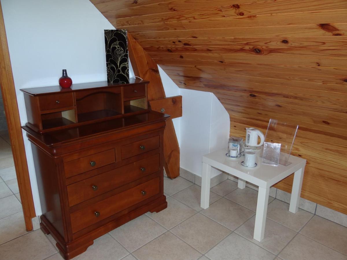 Le Nid D'Hirondelles - Chambres D'Hotes Plougoumelen Ngoại thất bức ảnh